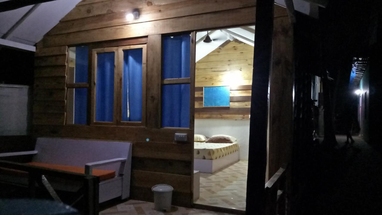 Mesa Beach Cottages Resort