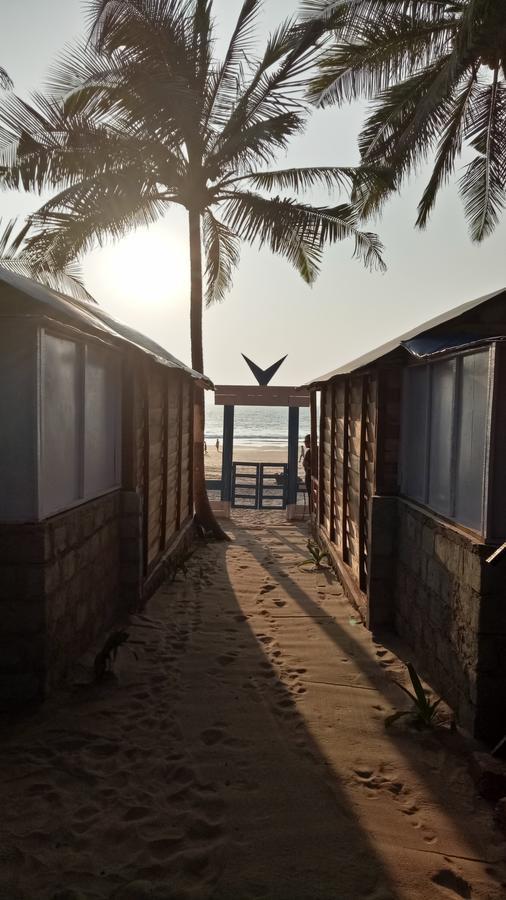 Mesa Beach Cottages *